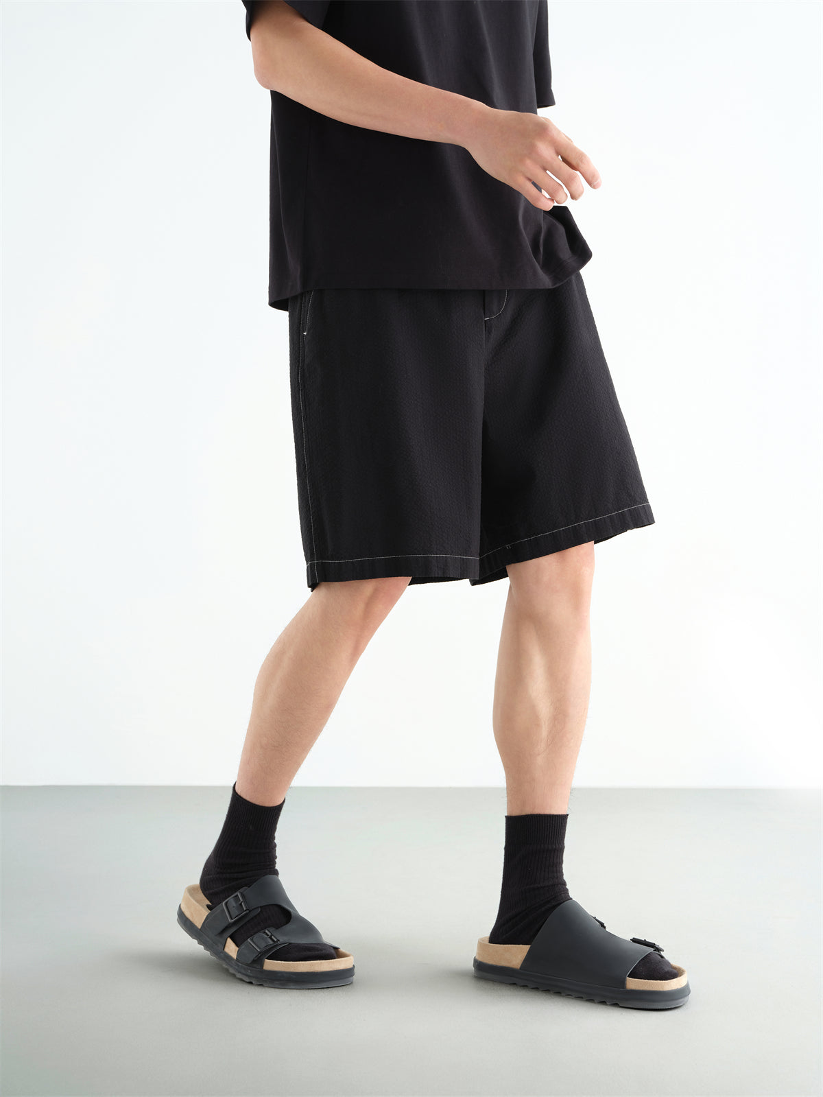 Men's Color-Stitch Seersucker Shorts