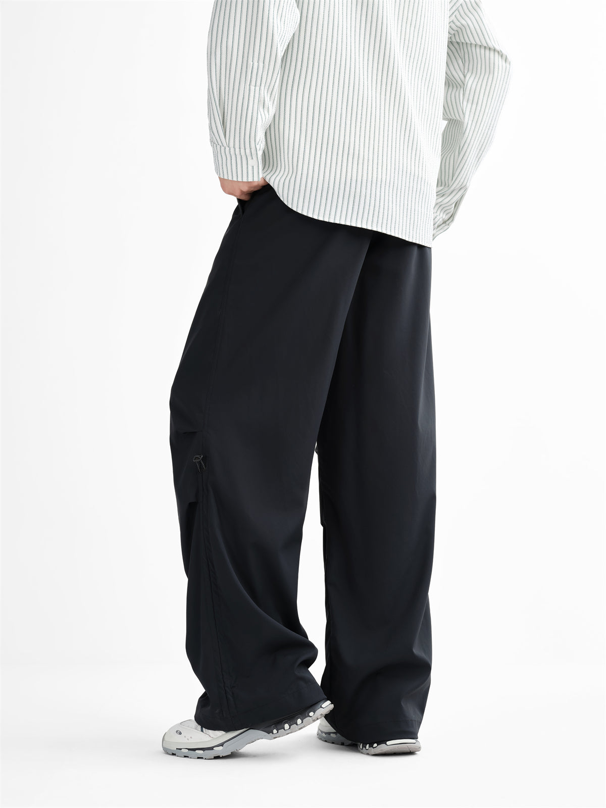 Men's Black Outdoor Pleated Straight Pants