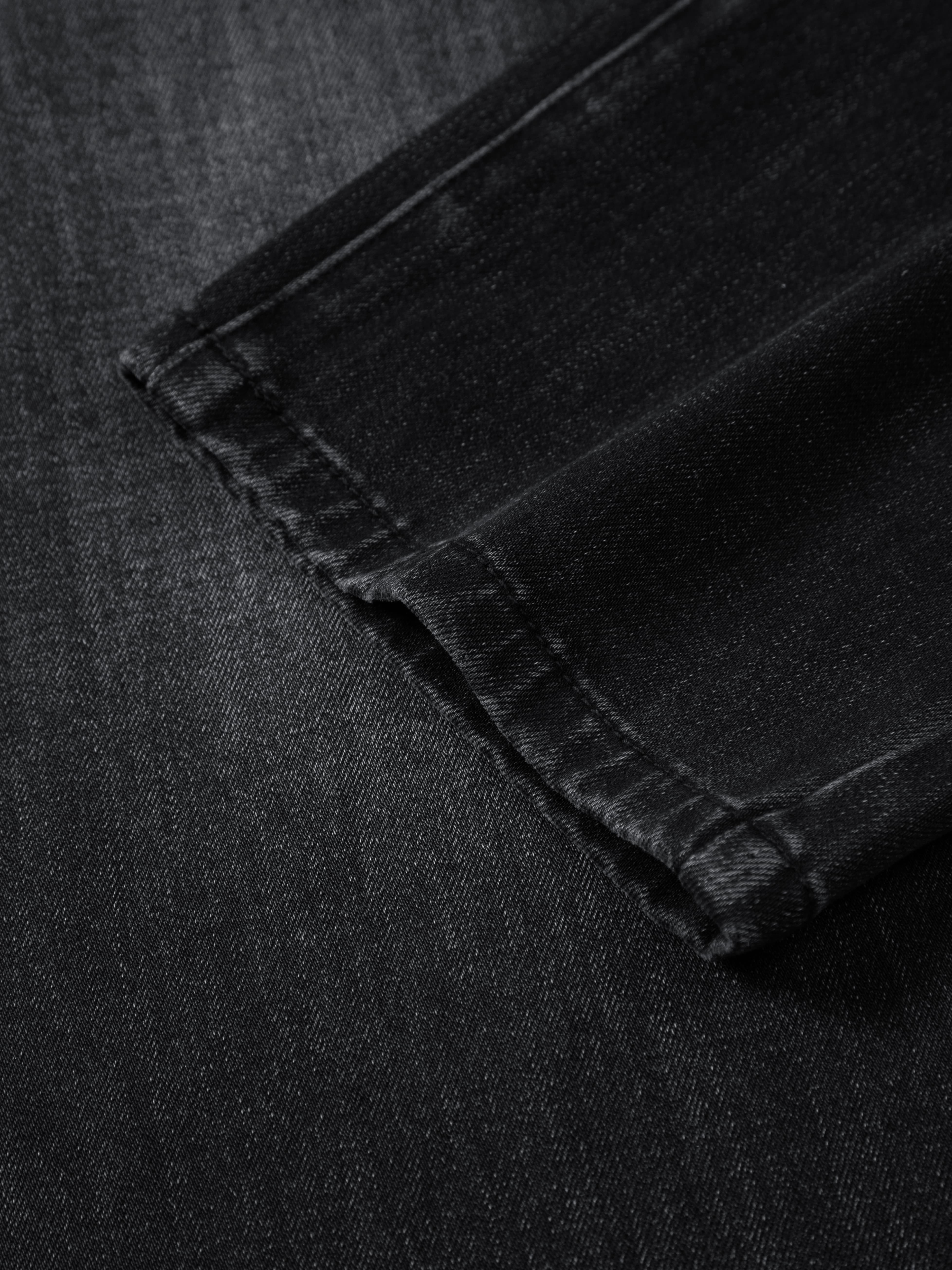 Men's Cashmere-Blend Fleece-Lined Tapered Jeans