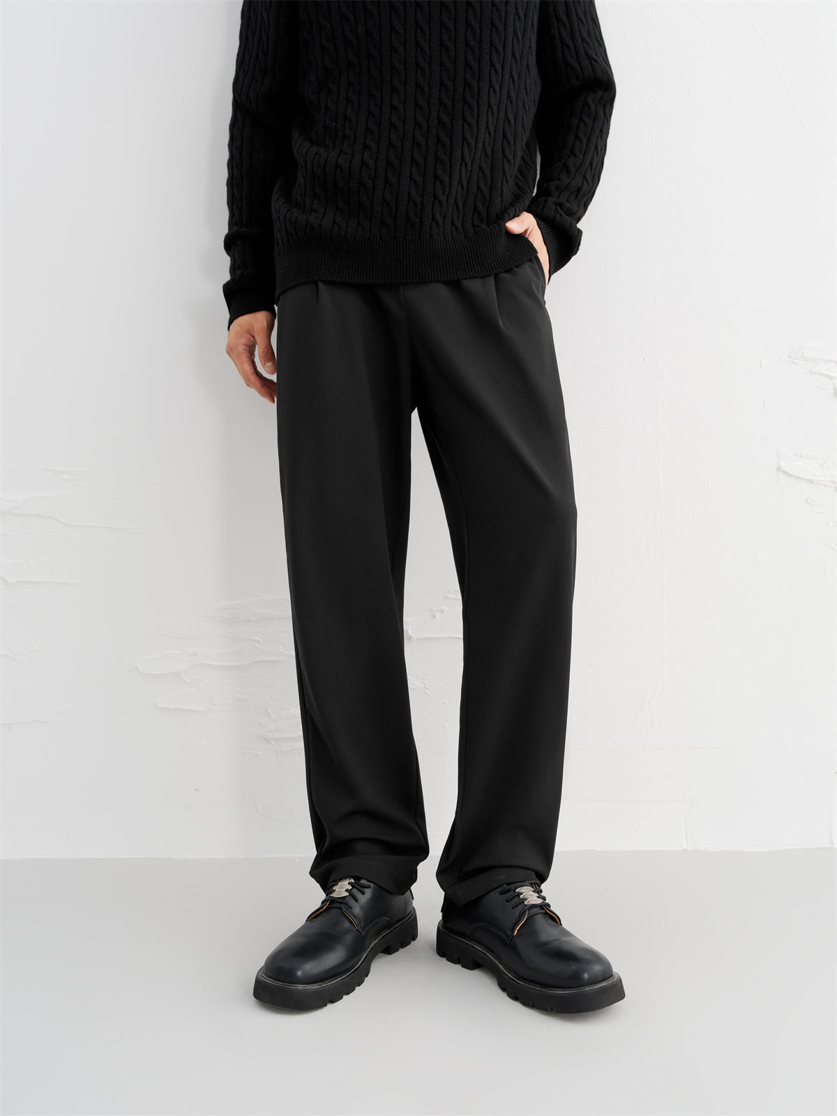 Men's Straight-Leg Textured Sweatpants