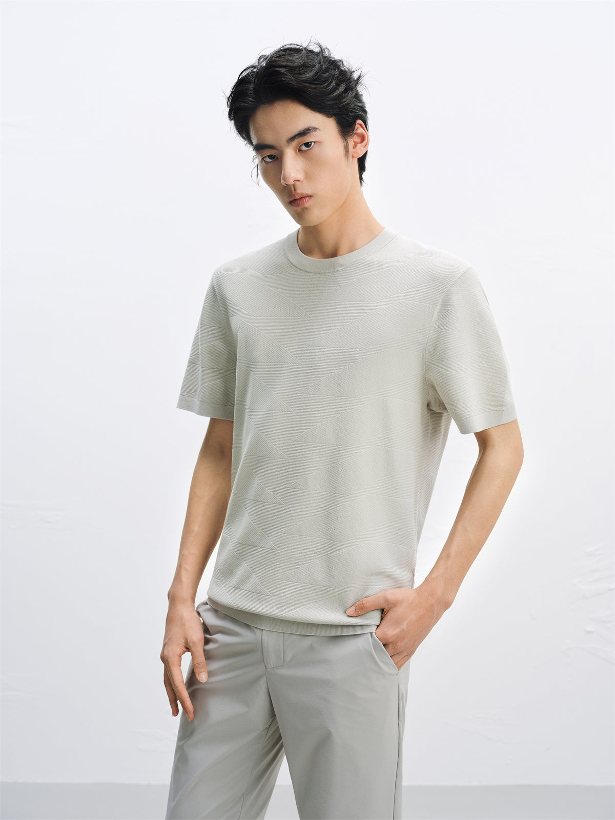 Men's Short-Sleeve Knit T-Shirt with Geometric Jacquard