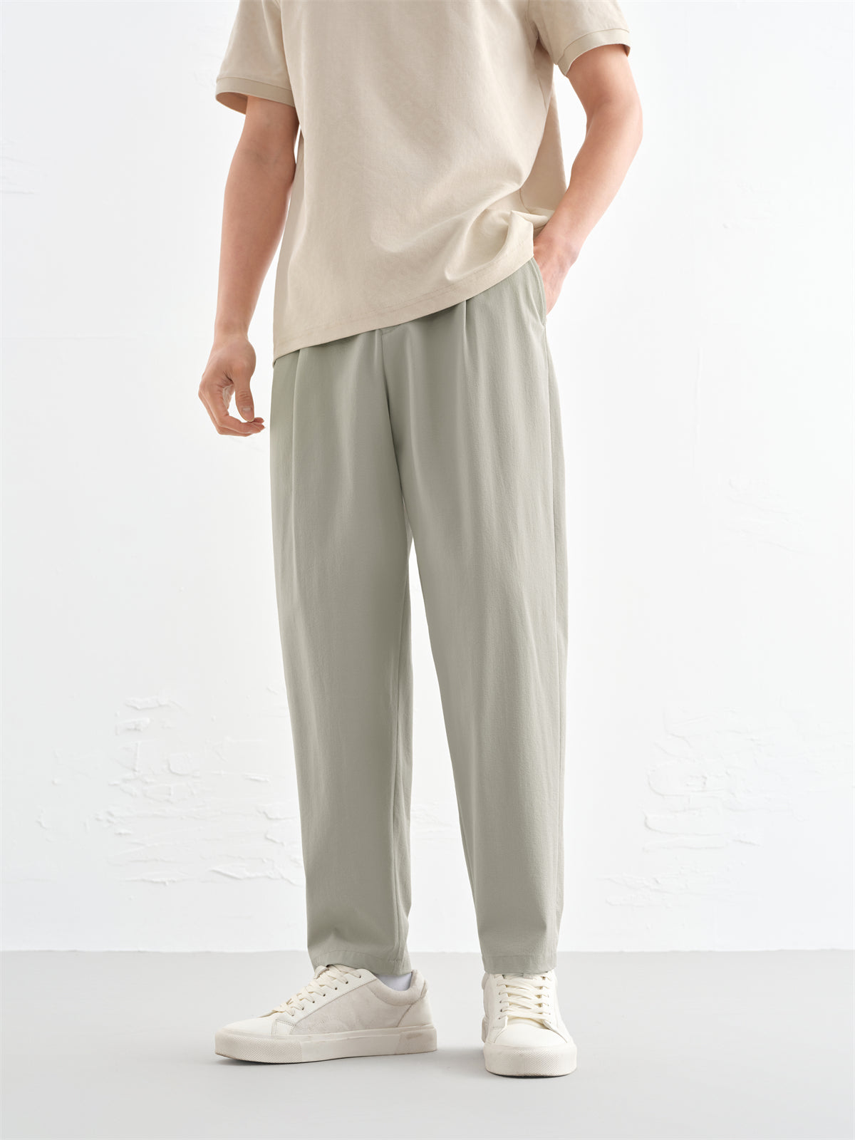 Men's Seersucker Tapered Cropped Pants