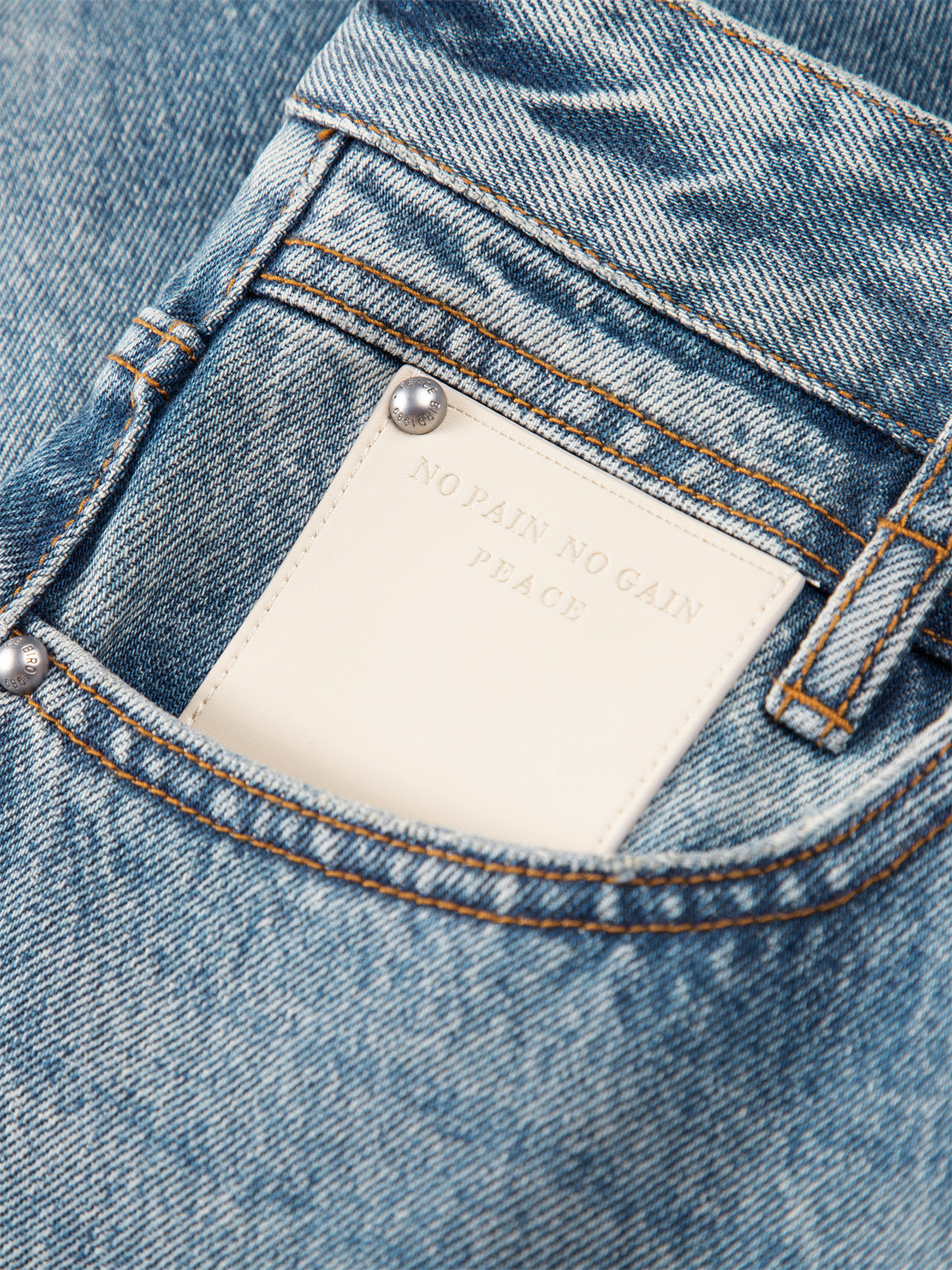 Men's Washed Distressed Wide-Leg Jeans