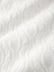 Men's Solid Cable-Knit Crewneck Sweater