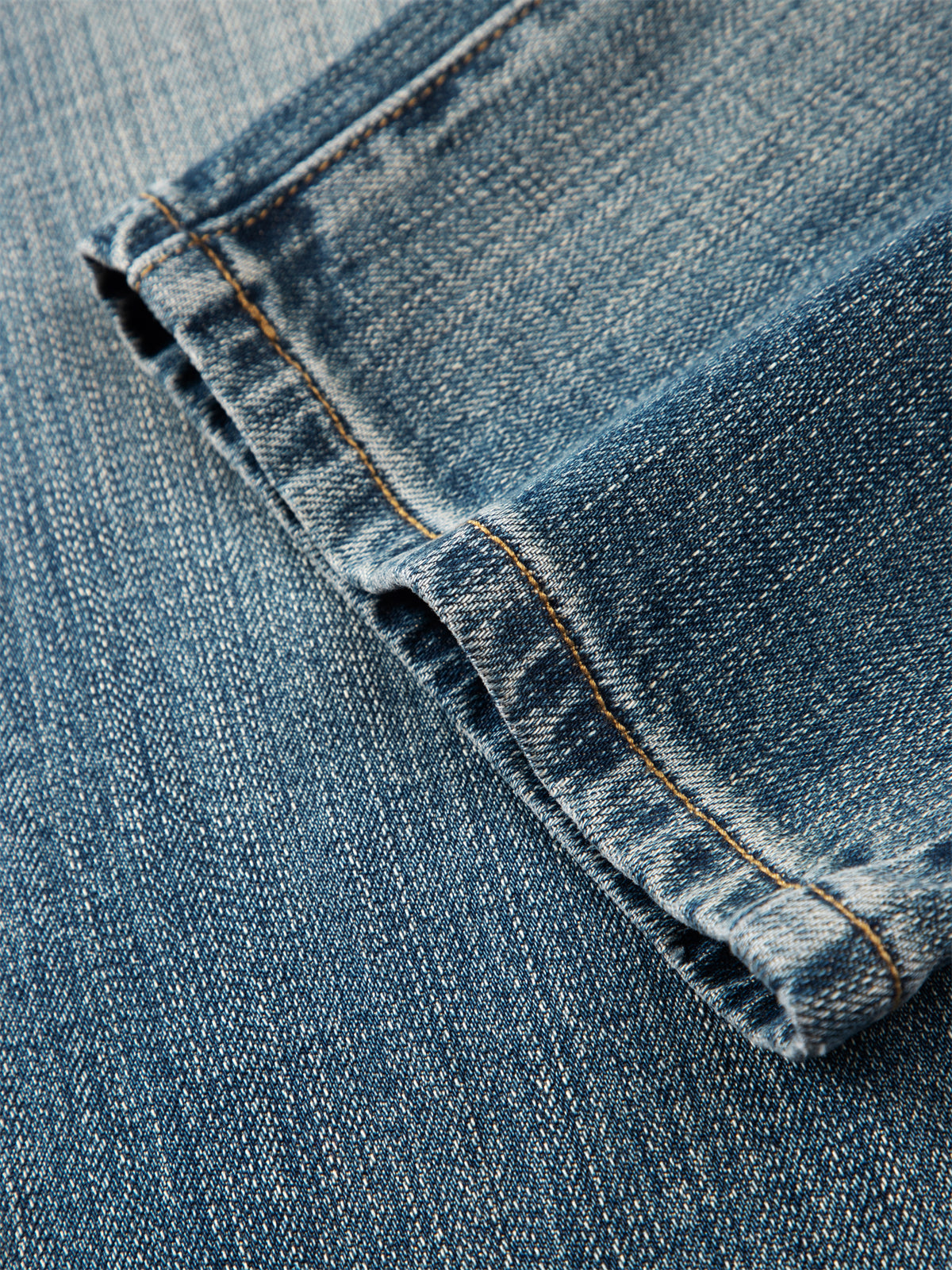Men's Gradient Whiskered Straight-Leg Jeans