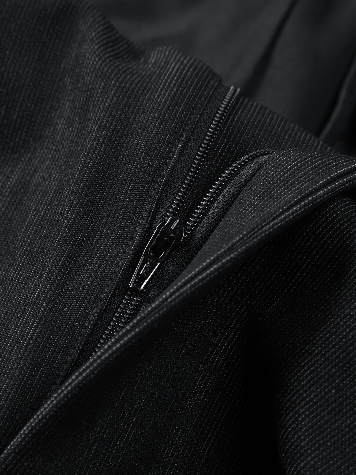 Men's Textured Straight-Leg Trousers