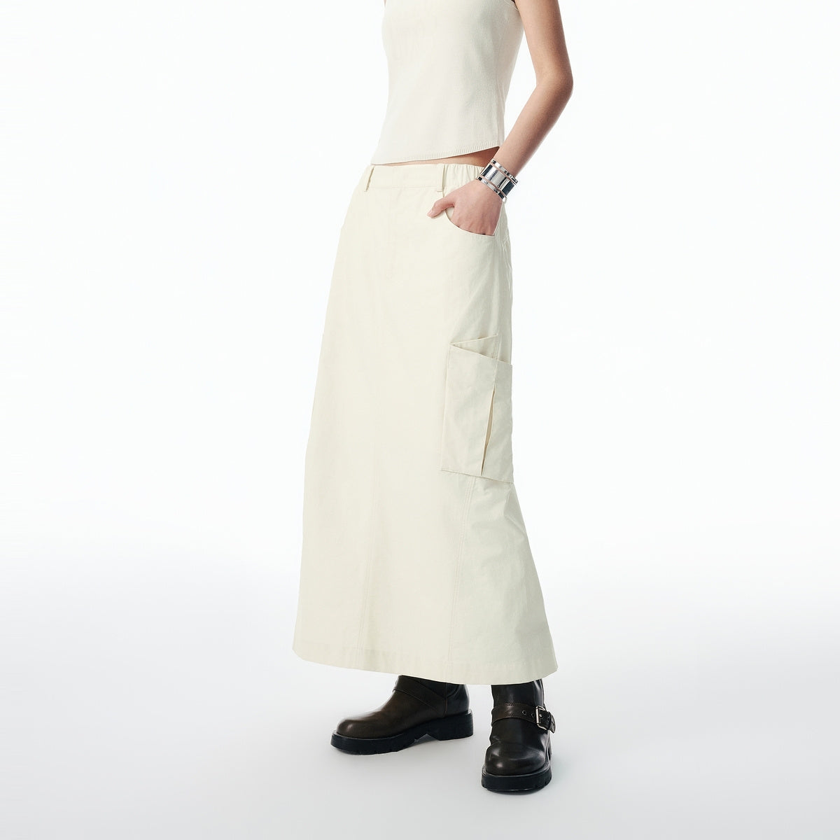 Women's High-Waisted A-Line Skirt with Patch Pockets