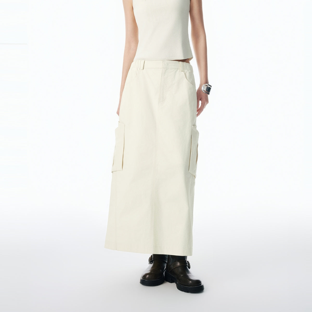 Women's High-Waisted A-Line Skirt with Patch Pockets