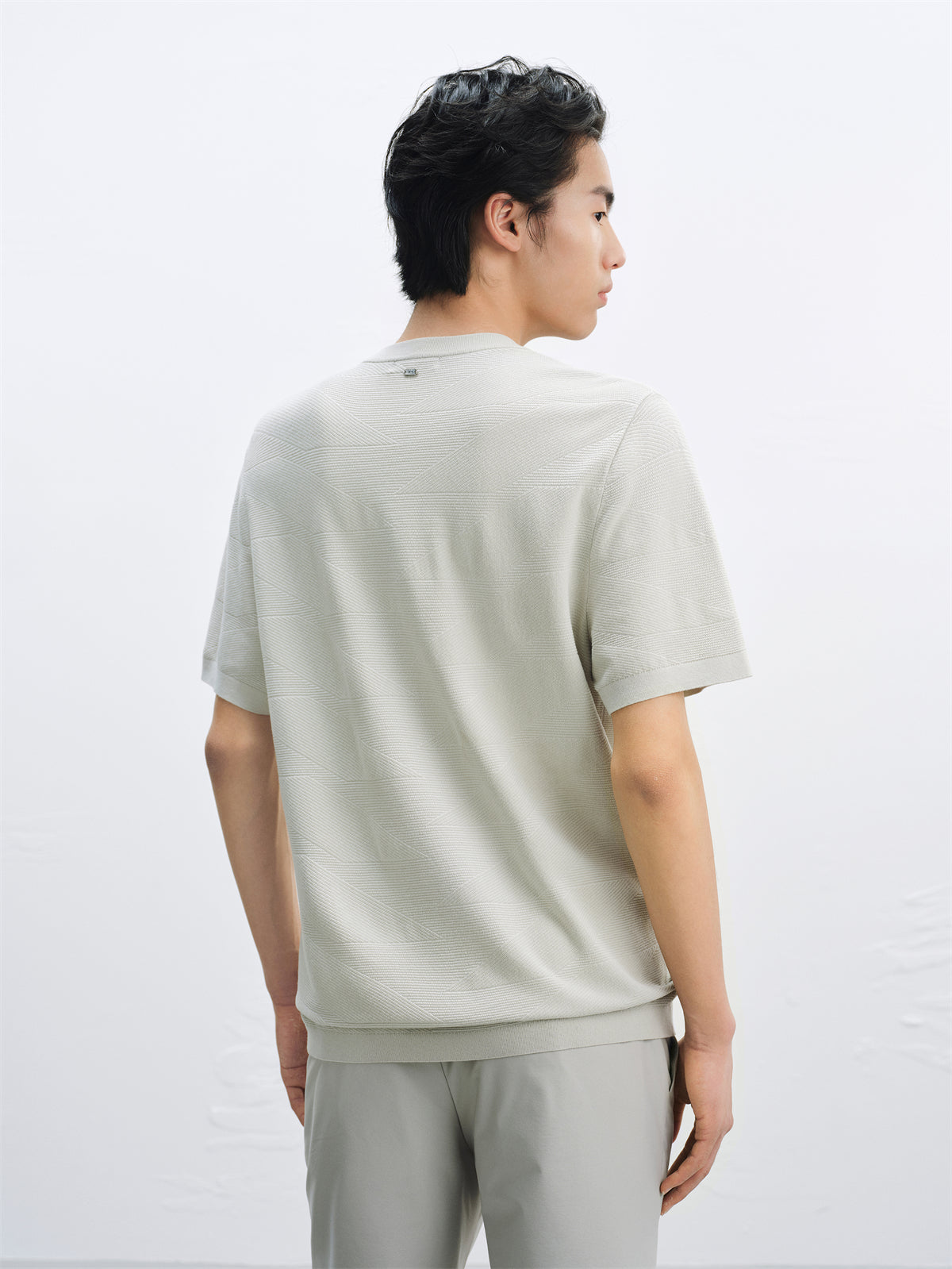 Men's Short-Sleeve Knit T-Shirt with Geometric Jacquard