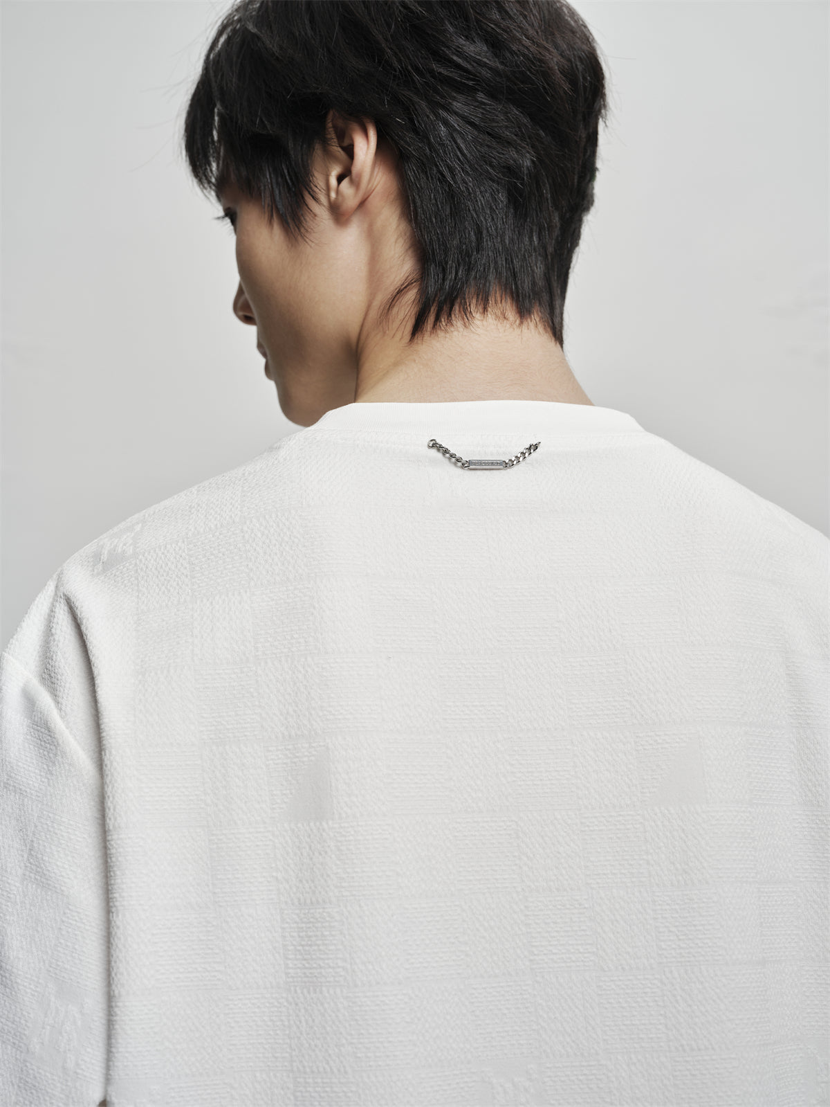 Men's Solid Allover Jacquard T-Shirt