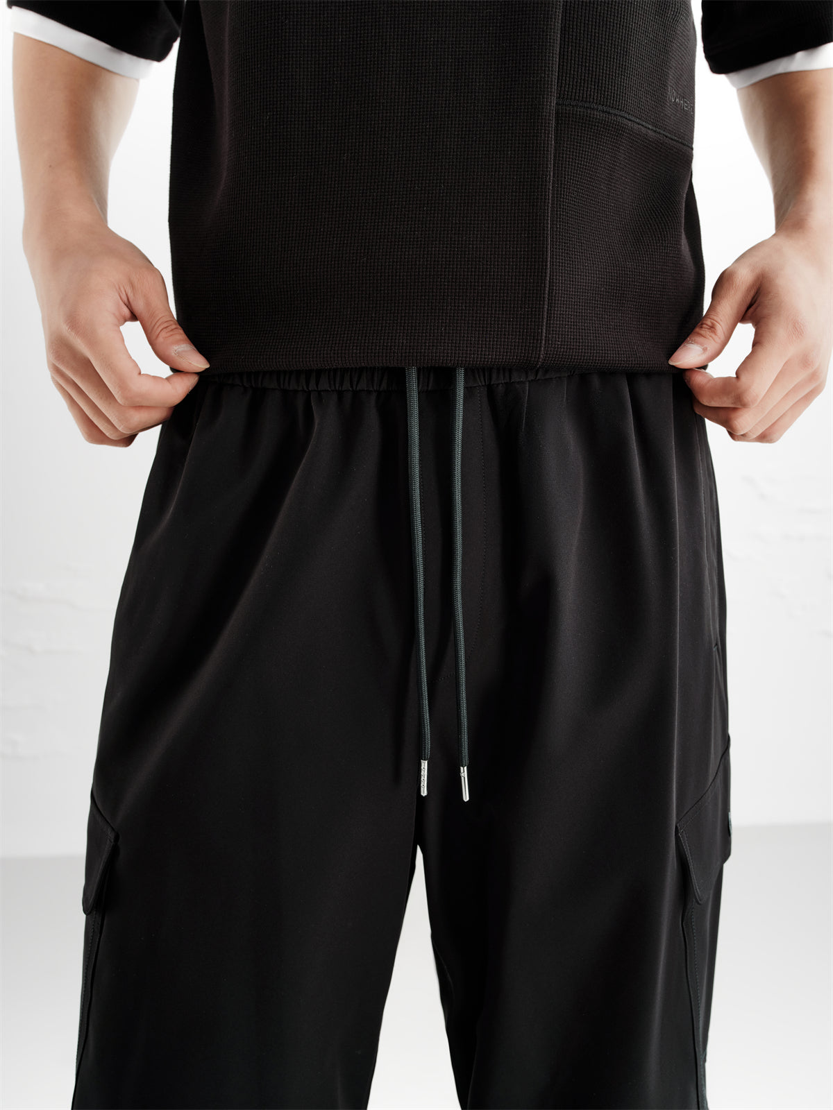 Men's Utility-Inspired Wide-Leg Trousers