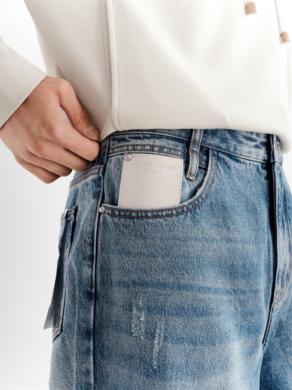 Men's Washed Distressed Wide-Leg Jeans