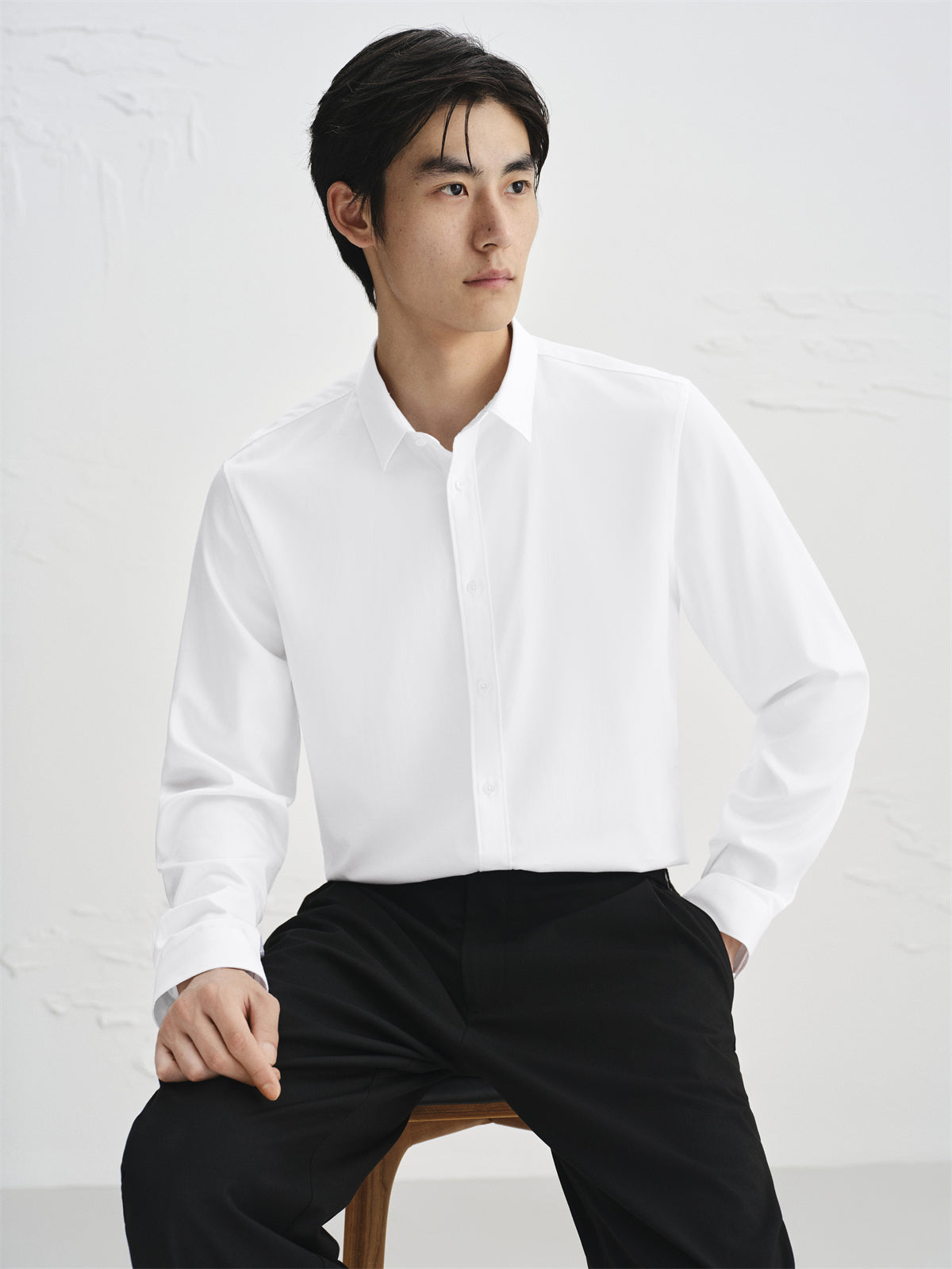 Men's Slim-Fit White Long-Sleeve Shirt