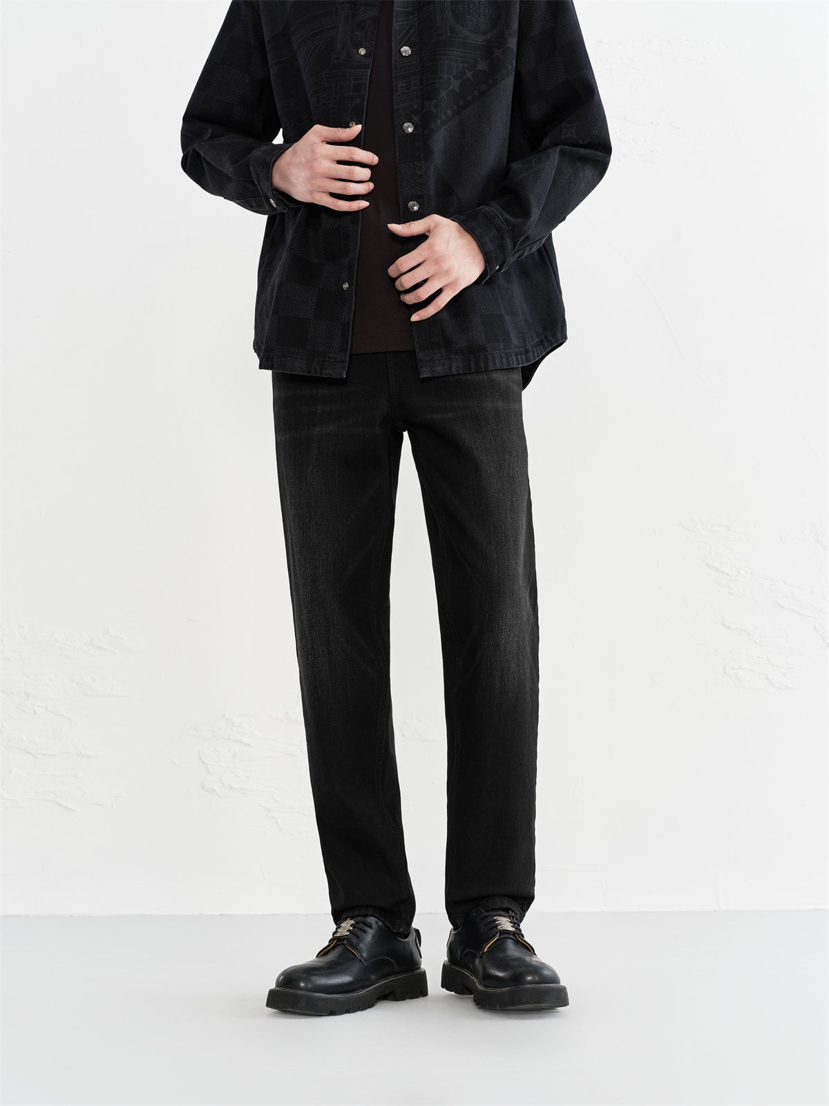 Men's Washed Tapered Jeans