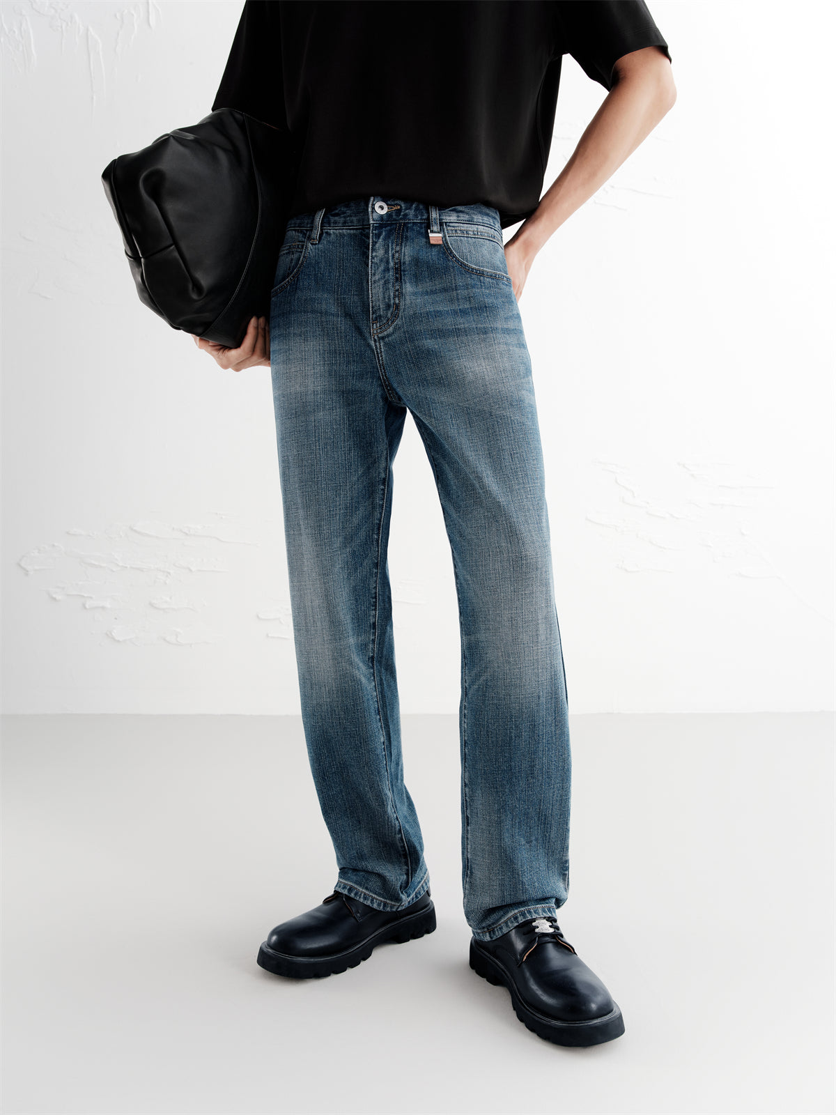Men's Gradient Whiskered Straight-Leg Jeans
