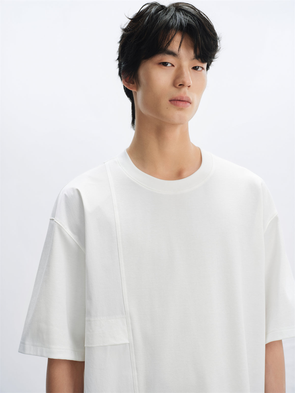 Men's Solid Panelled T-Shirt with Mini Badge