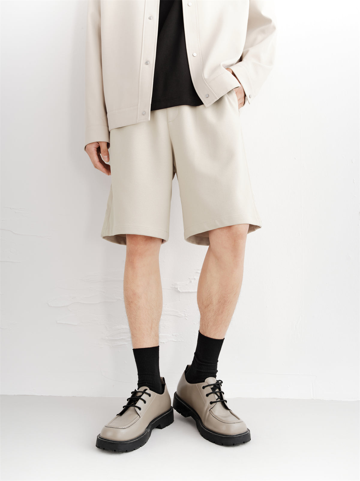 Men's Textured Jacquard Embroidered Shorts