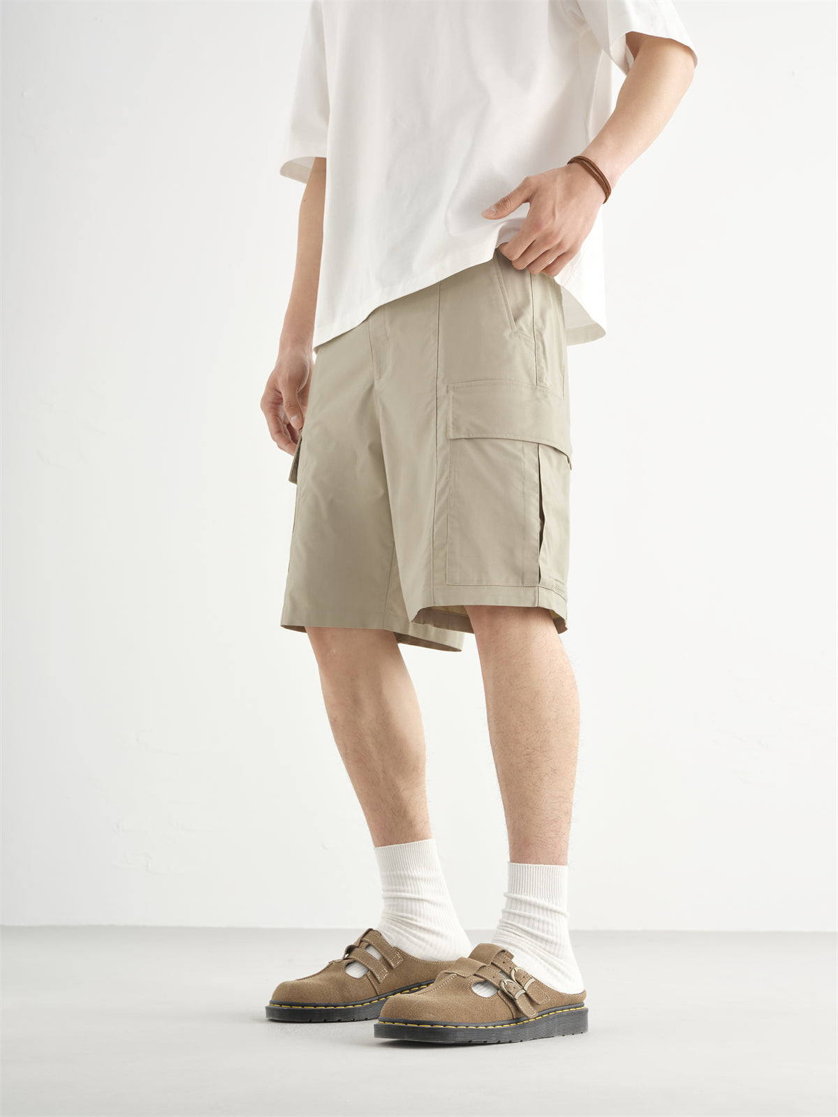 Men's Outdoor Cargo Shorts with Patch Label