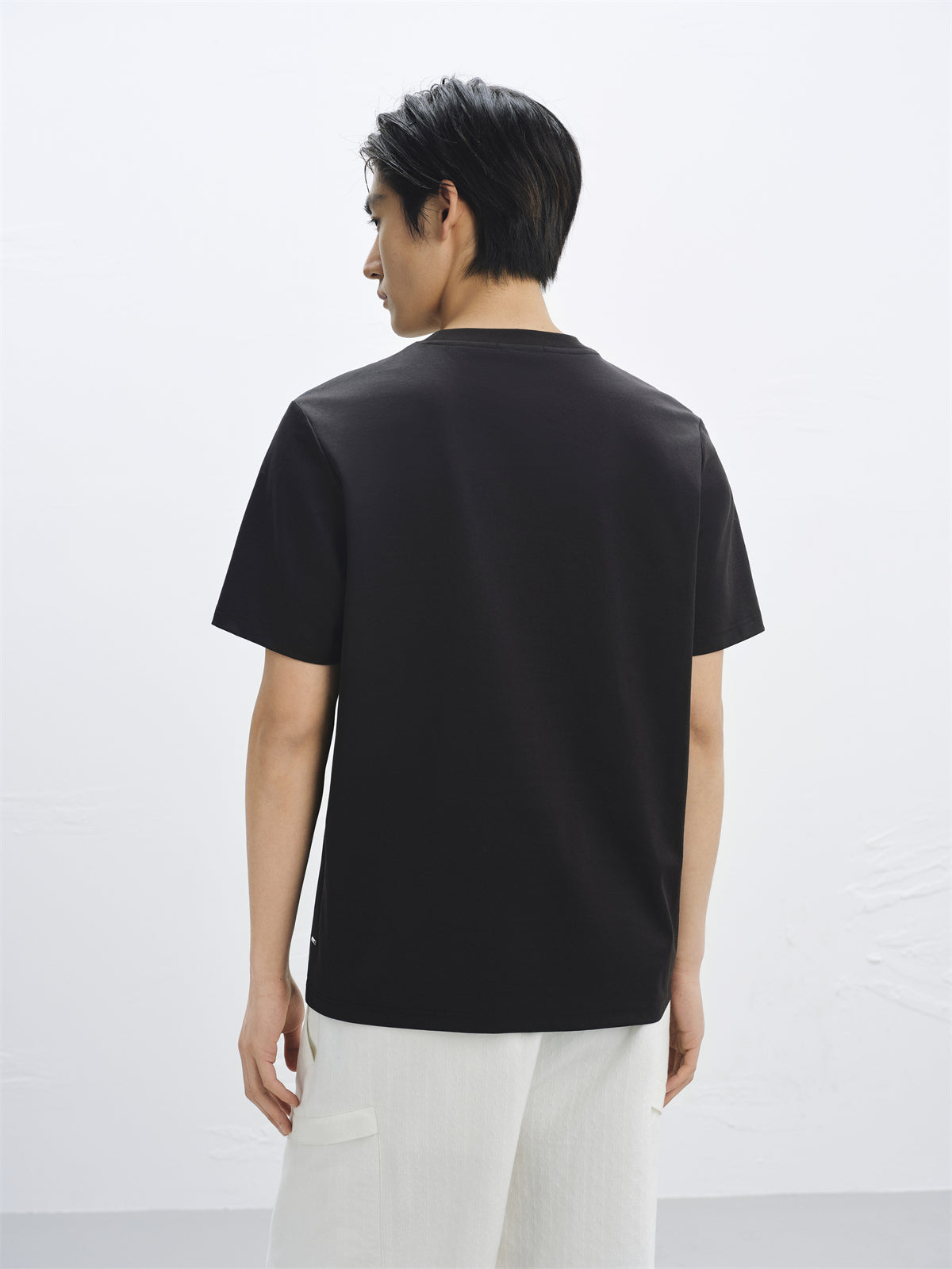 Men's Solid Embossed Knit T-Shirt